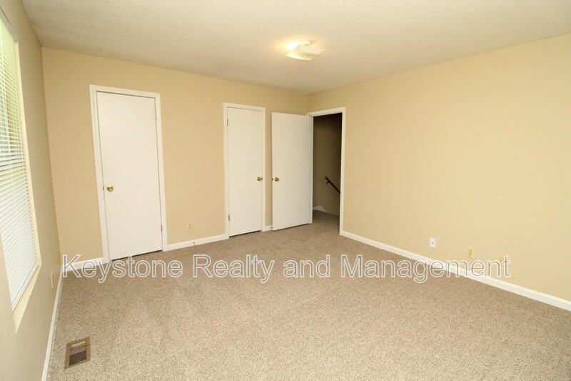 3272 Tower Dr - Photo 4 of 7