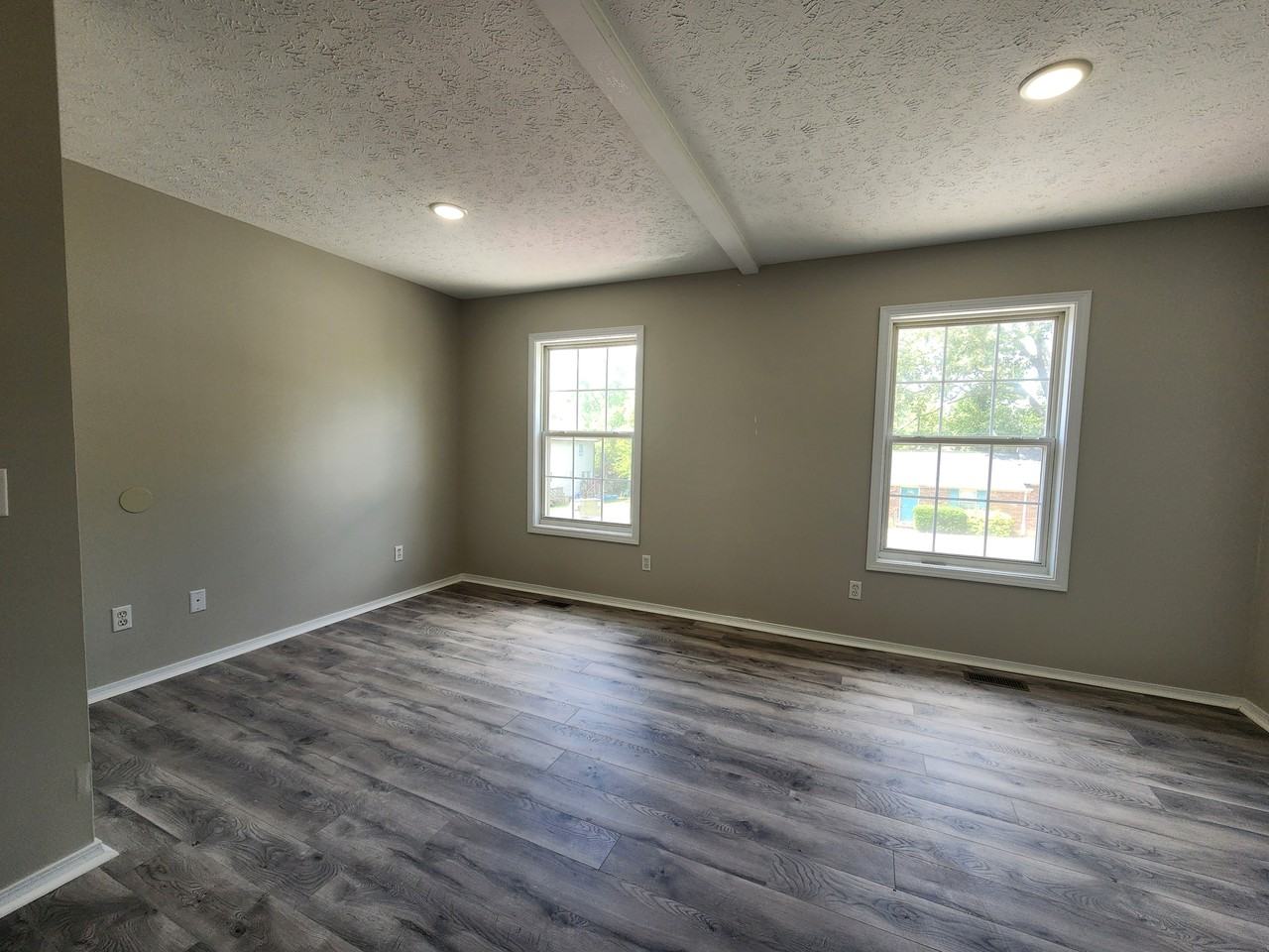 1325 Virginia - Photo 4 of 21