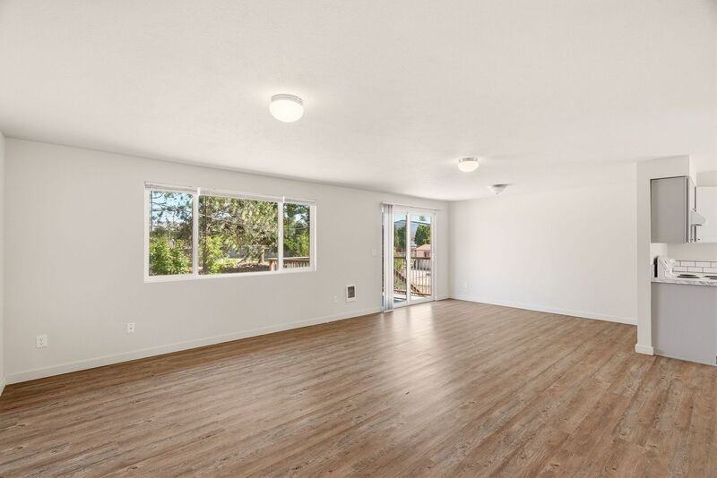 10923 E 16th Ave - Photo 6 of 29