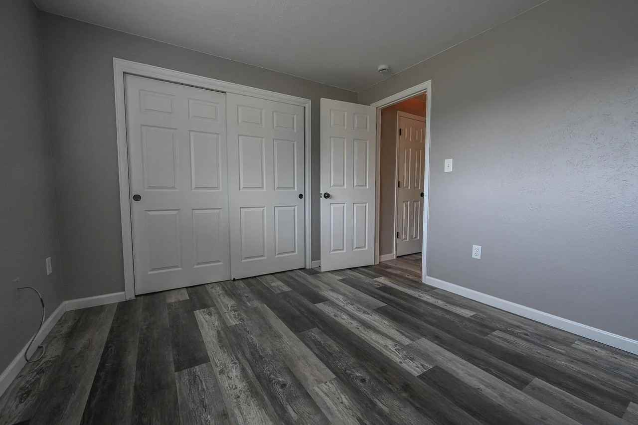 1220 Allison Street - Photo 6 of 40