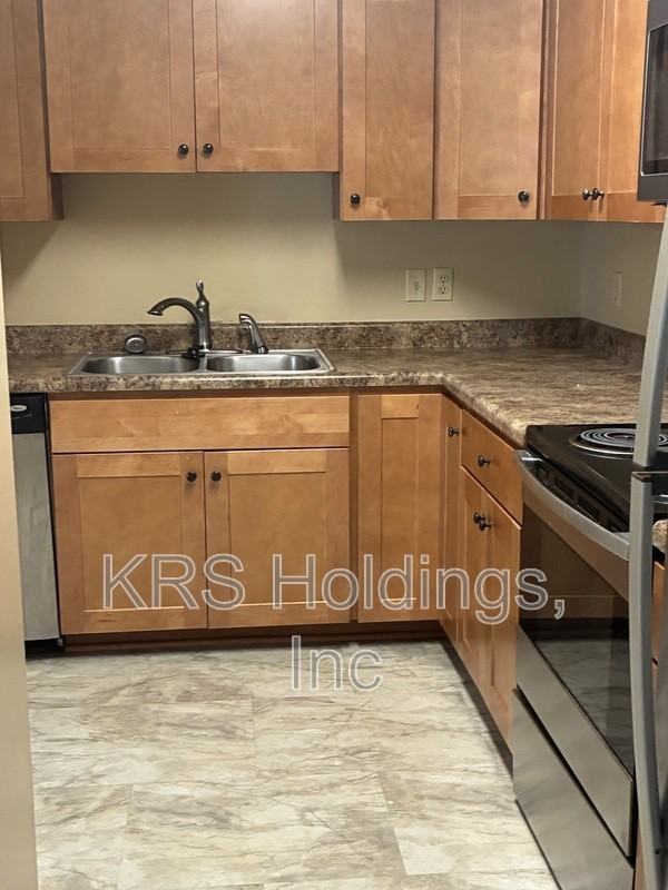 1262 Old Windmill Cir - Photo 4 of 16