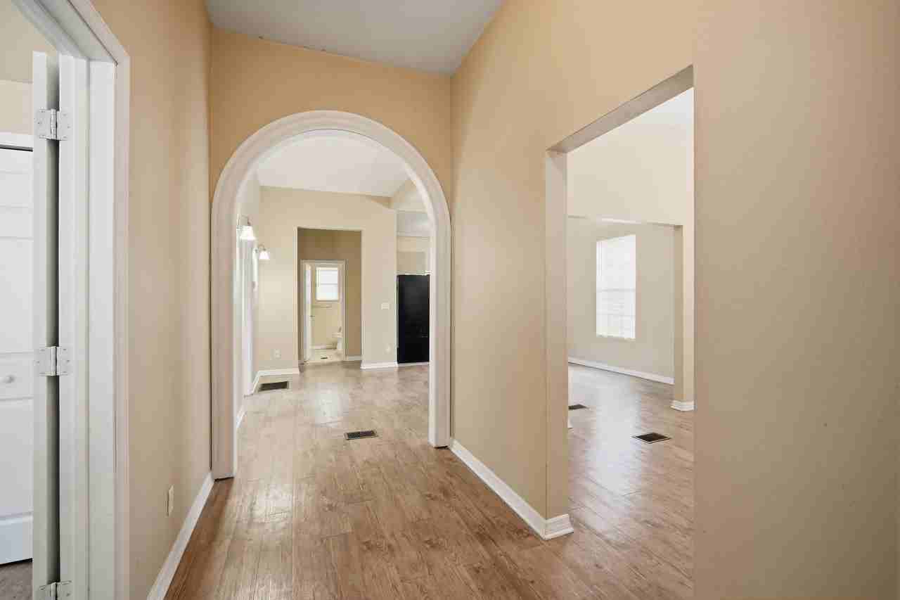 2411 E 18th Ave - Photo 6 of 23