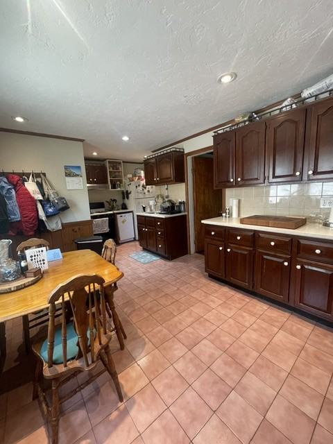 289 Webster St #1 - Photo 5 of 10