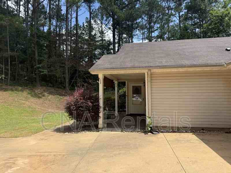 229 Old Carrollton Rd - Photo 2 of 22
