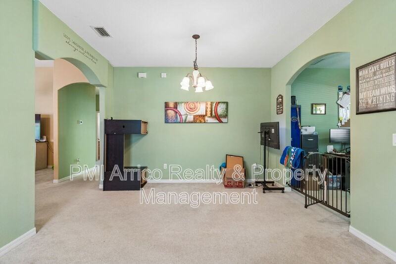 4017 Langdrum Dr - Photo 7 of 38