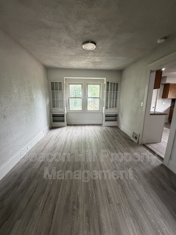 12609 Dove Ave - Photo 2 of 8