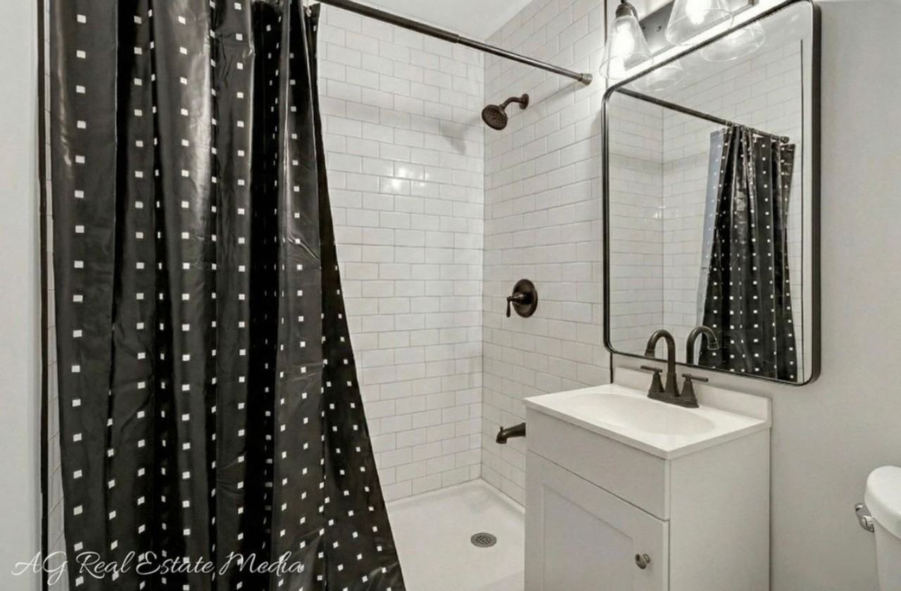 4220 Boudinot Ave - Photo 7 of 11