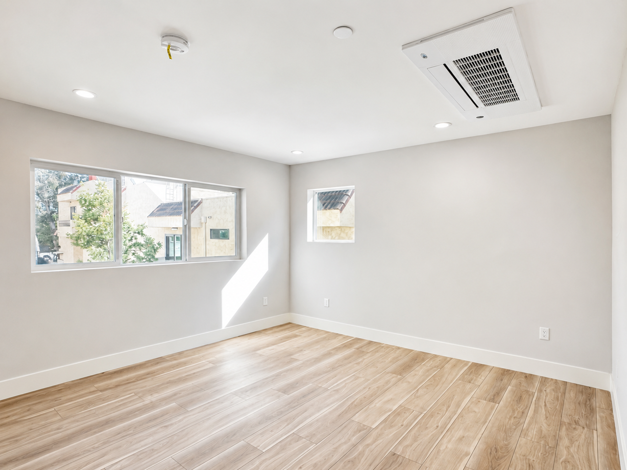 Westholme Ave. - Photo 5 of 32