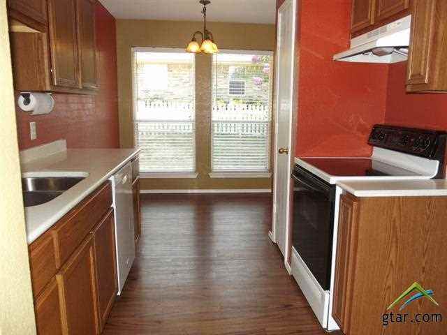 15813 Brittain Ct #HOME - Photo 4 of 9