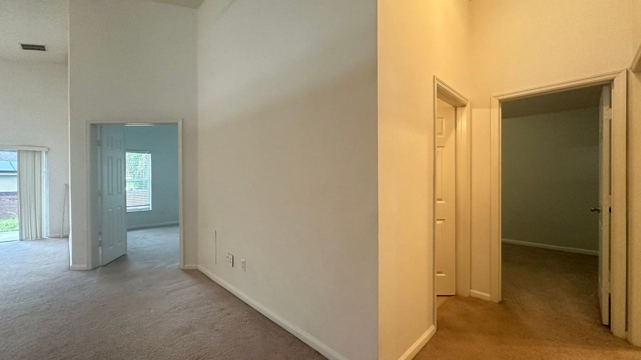 1709 Pine Bay Dr - Photo 6 of 35