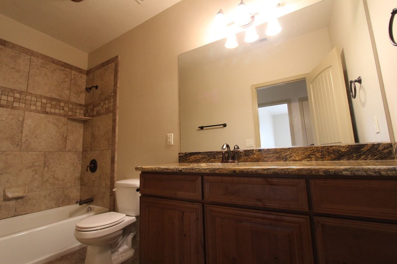 2761 E 175 N - Photo 7 of 17