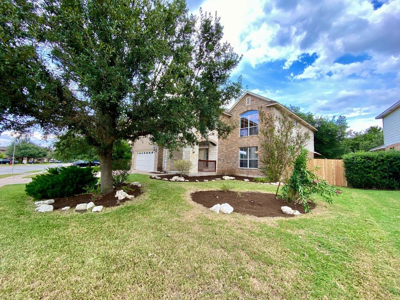 2314 Zoa Dr - Photo 2 of 41