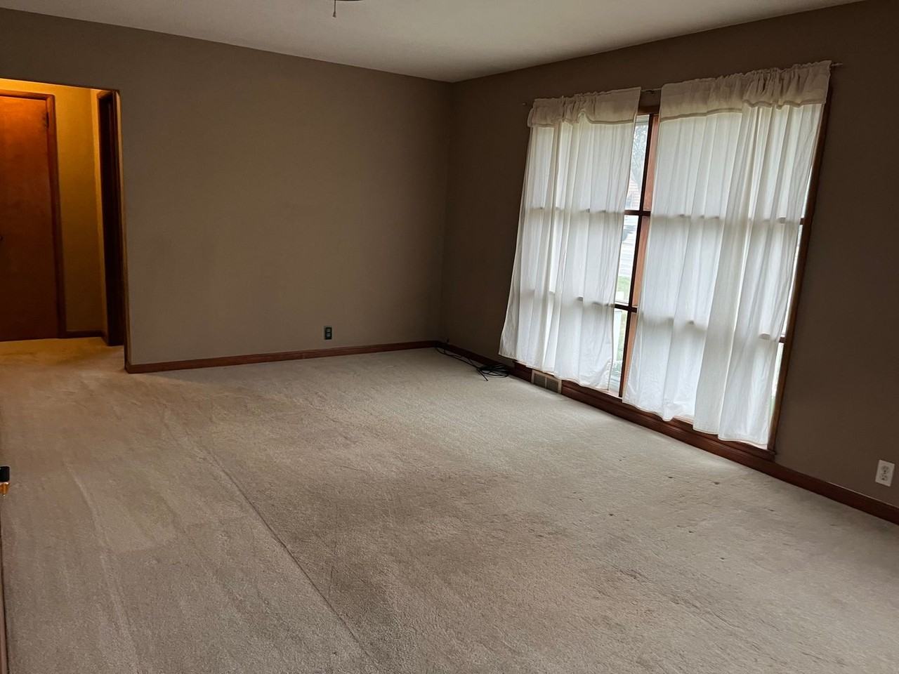 703 N 21st St - Photo 5 of 9