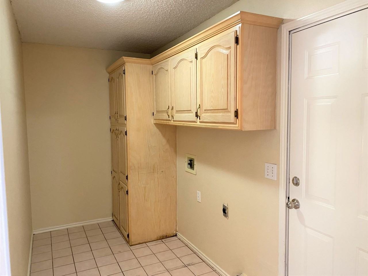 6845 Iola Ave - Photo 7 of 18