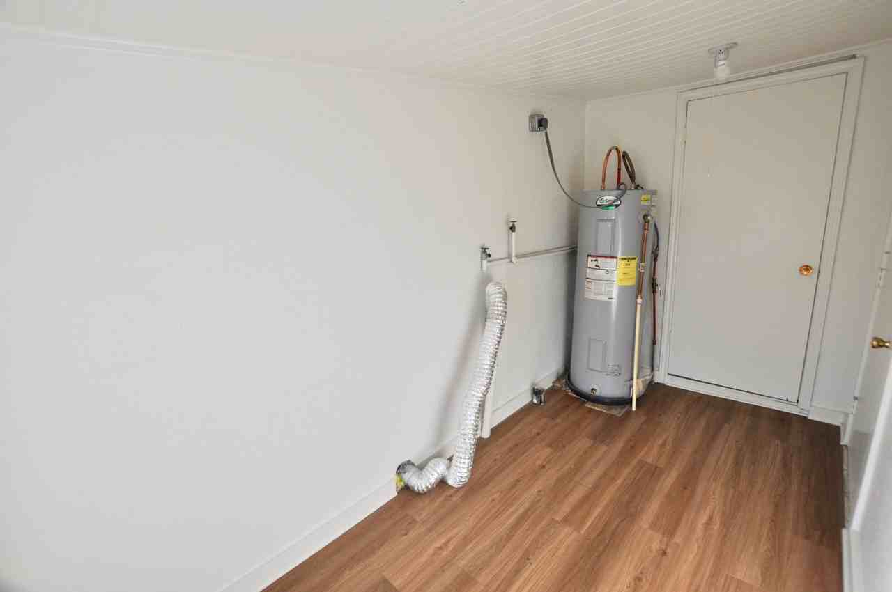 511 N Merrimac St - Photo 7 of 9