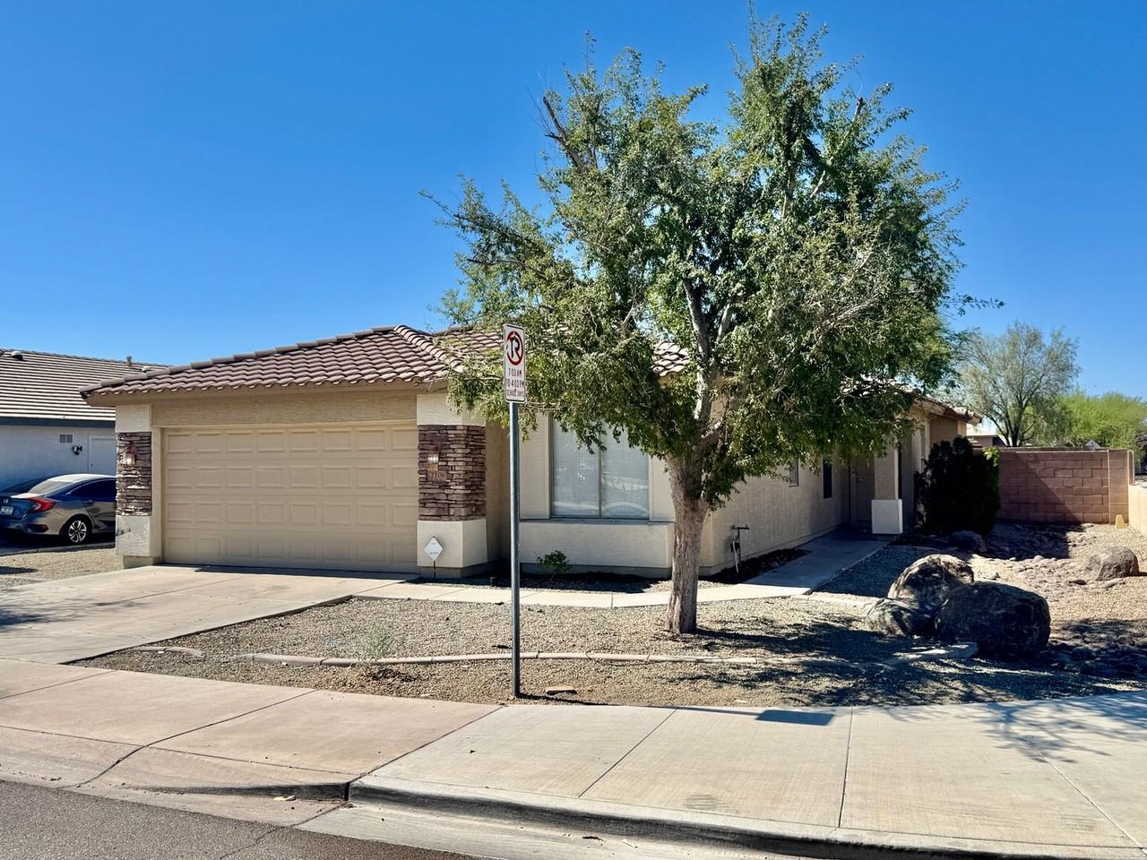 2106 W Alta Vista Rd - Photo 2 of 36