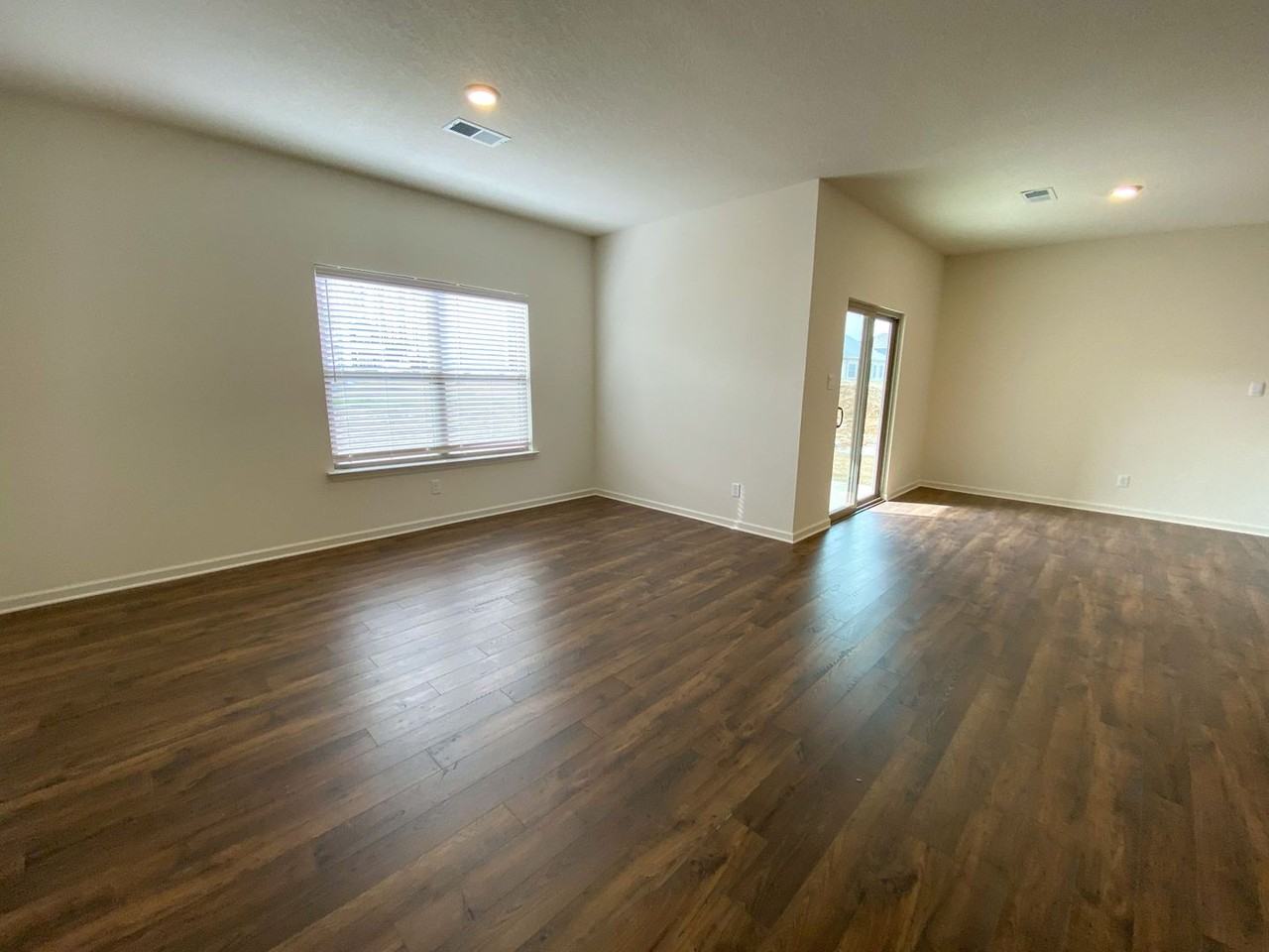 135 Driftwood Loop - Photo 6 of 22