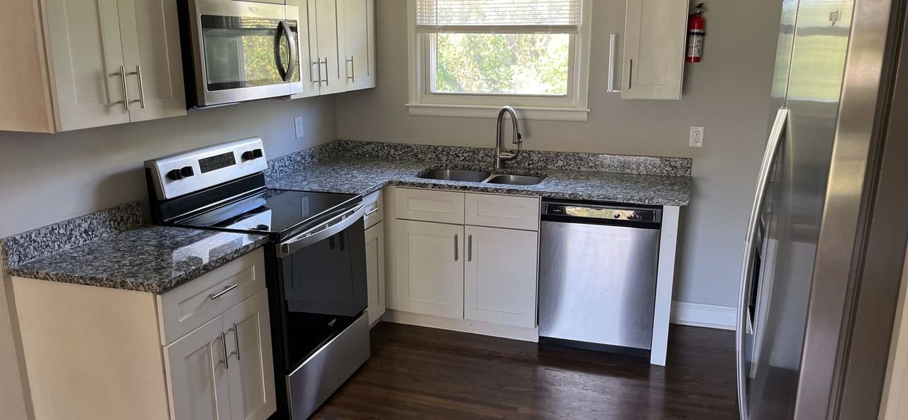 2716B Donna Hill Dr - Photo 4 of 11