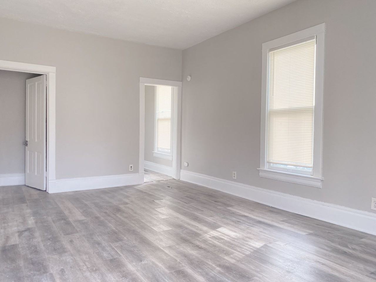 4543 Hamilton St - Photo 5 of 27