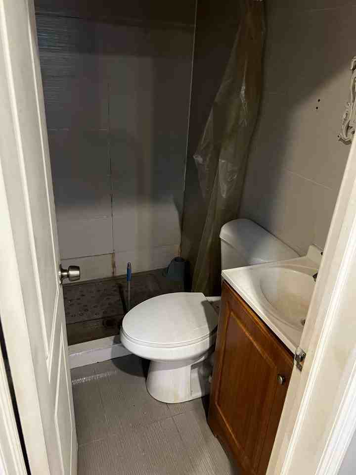 574 Madison Ave - Photo 5 of 6