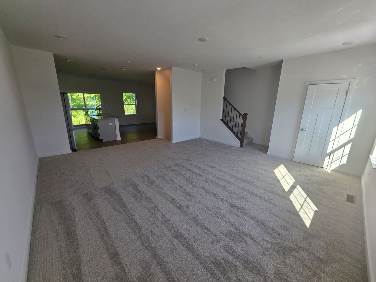 1806 Canterbury Dr - Photo 5 of 19