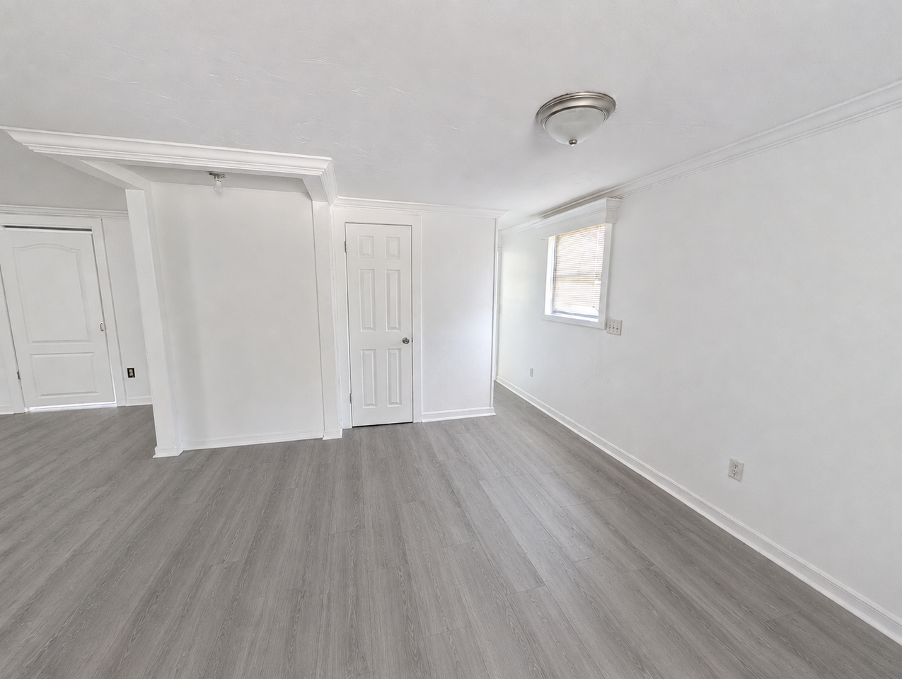 18550 Se 24th Pl - Photo 3 of 11