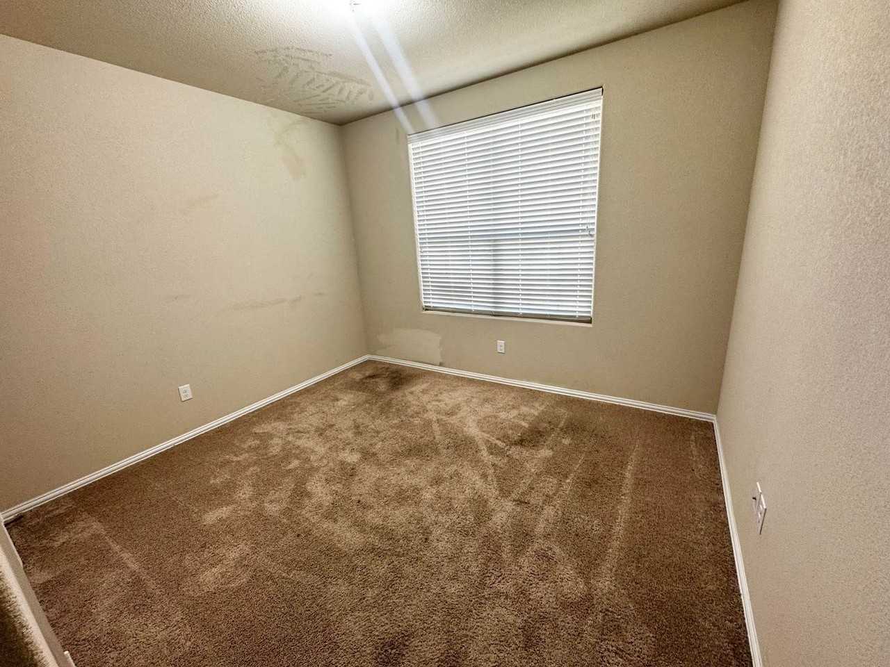 6608 Vanguard Rd - Photo 6 of 16