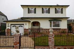 609 Poinsettia Ave - Photo 1 of 1