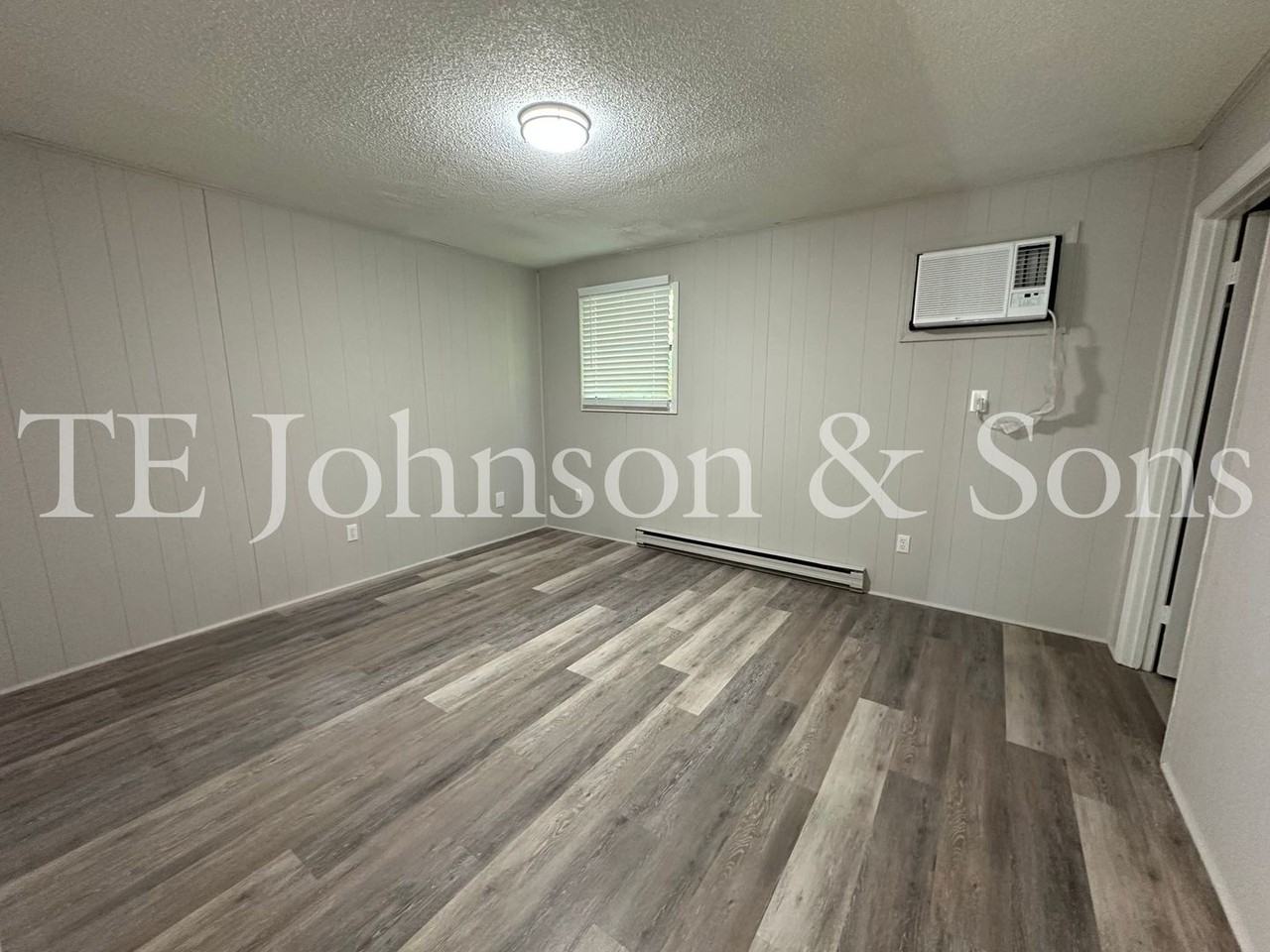 2550 Green Oaks Ct - Photo 7 of 9