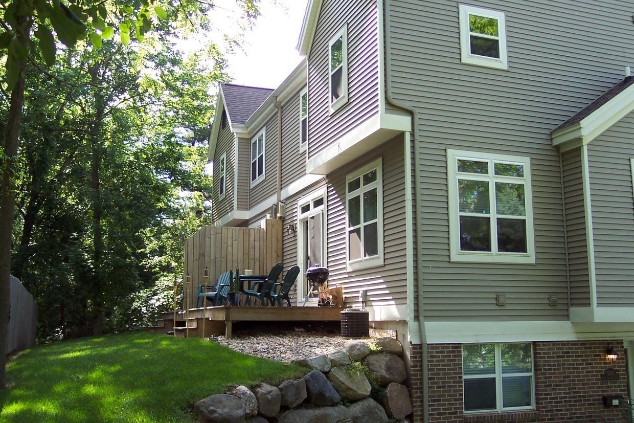 5205 Old Middleton Rd - Photo 2 of 13
