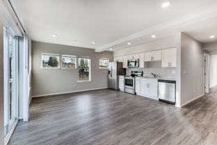 624 E 32nd St #403 - Photo 1 of 1
