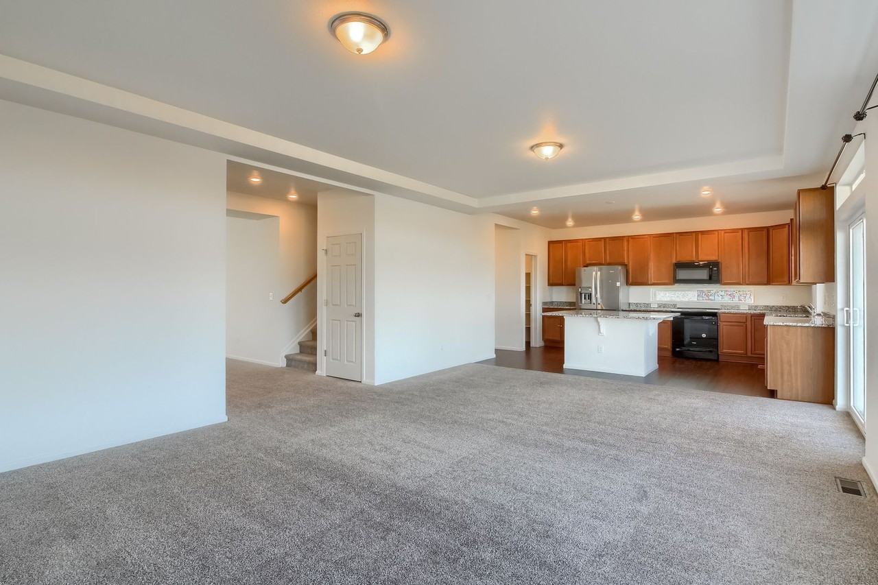 4595 N Picadilly Ct - Photo 2 of 43