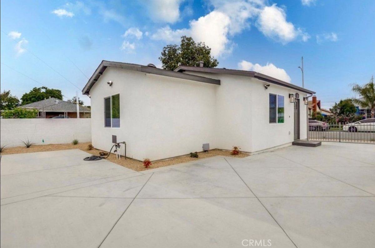 15219 Ibex Ave - Photo 2 of 12