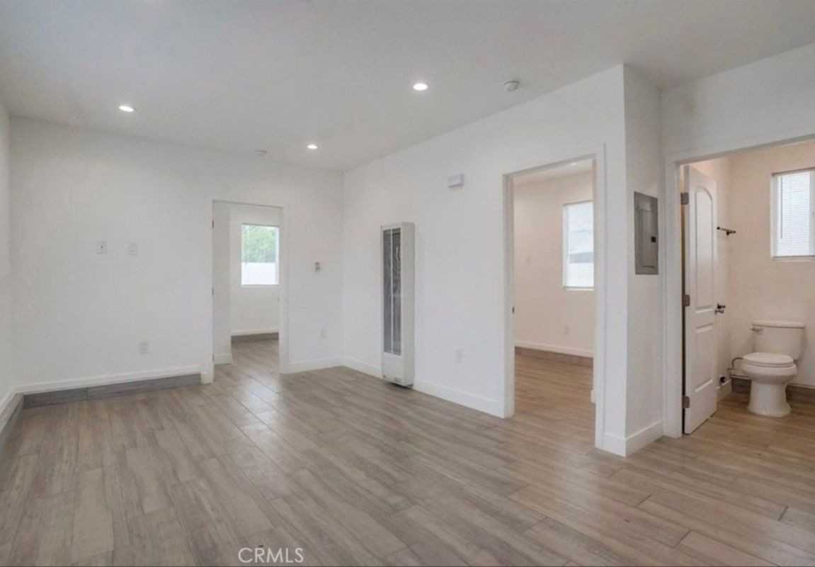15219 Ibex Ave - Photo 3 of 12