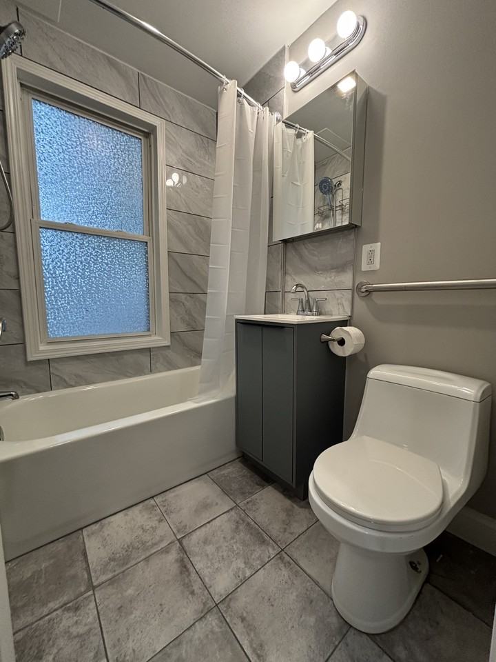 153 5th St #1 - Photo 4 of 6