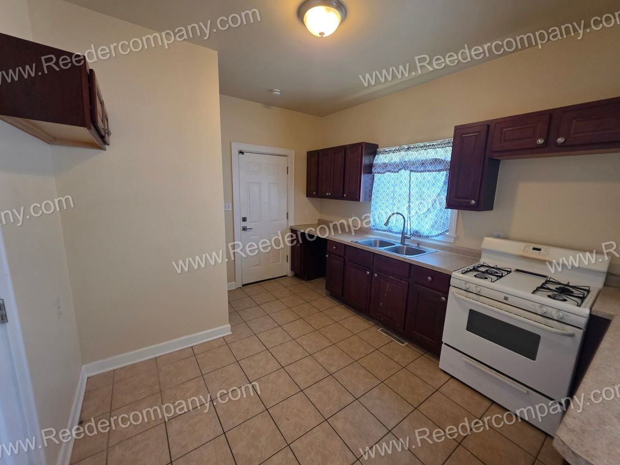 4937 Cedar Ave - Photo 5 of 12