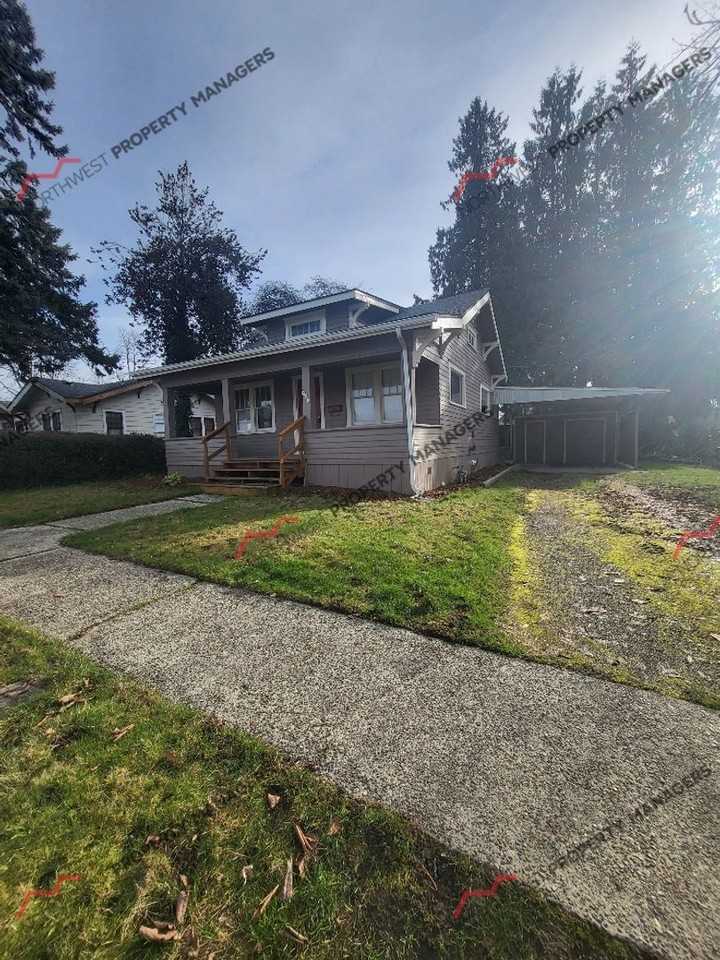 629 Nw Hawthorne Pl - Photo 2 of 17