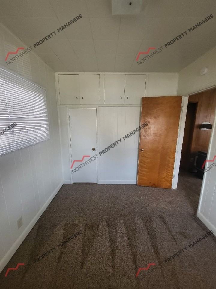 629 Nw Hawthorne Pl - Photo 3 of 17