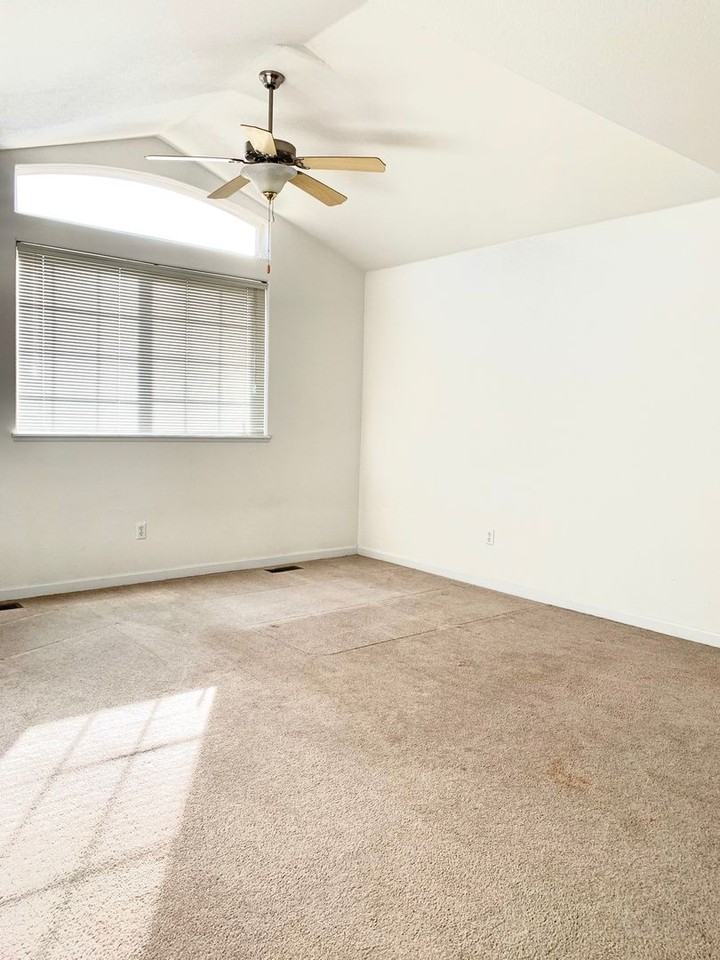 1781 Laurus Ln - Photo 7 of 18