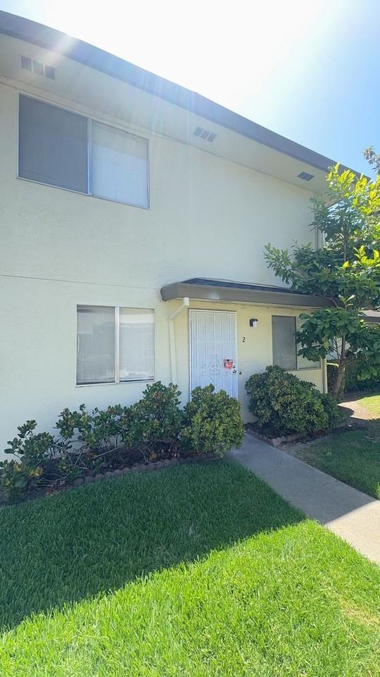 34740 Skylark Dr #2 - Photo 2 of 12