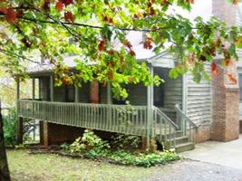 featured image of 215 Jefferson Woods Dr