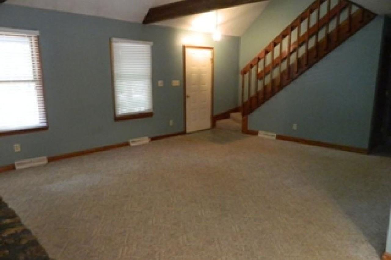 215 Jefferson Woods Dr - Photo 4 of 5