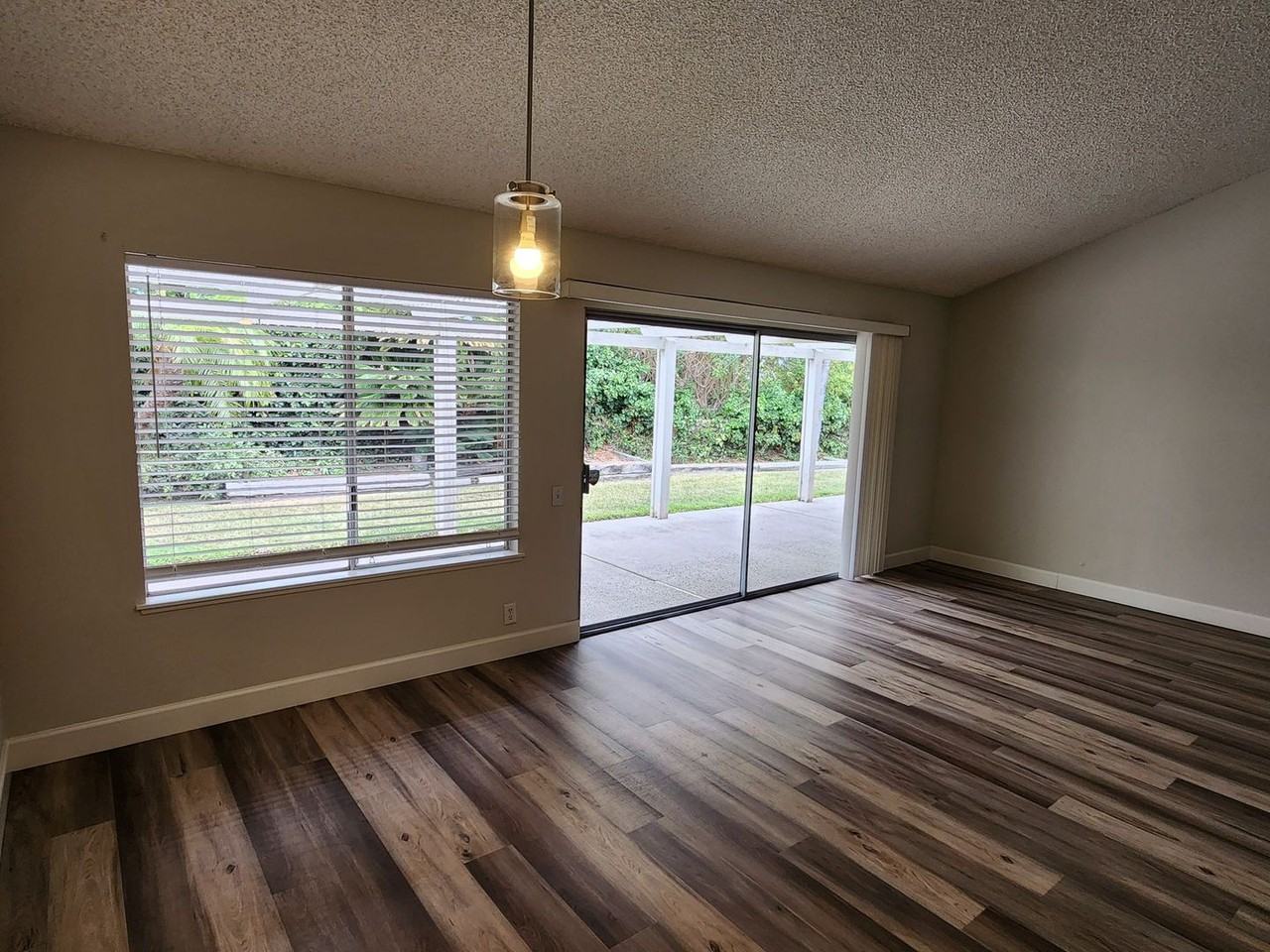 26731 Valpariso Dr - Photo 6 of 28