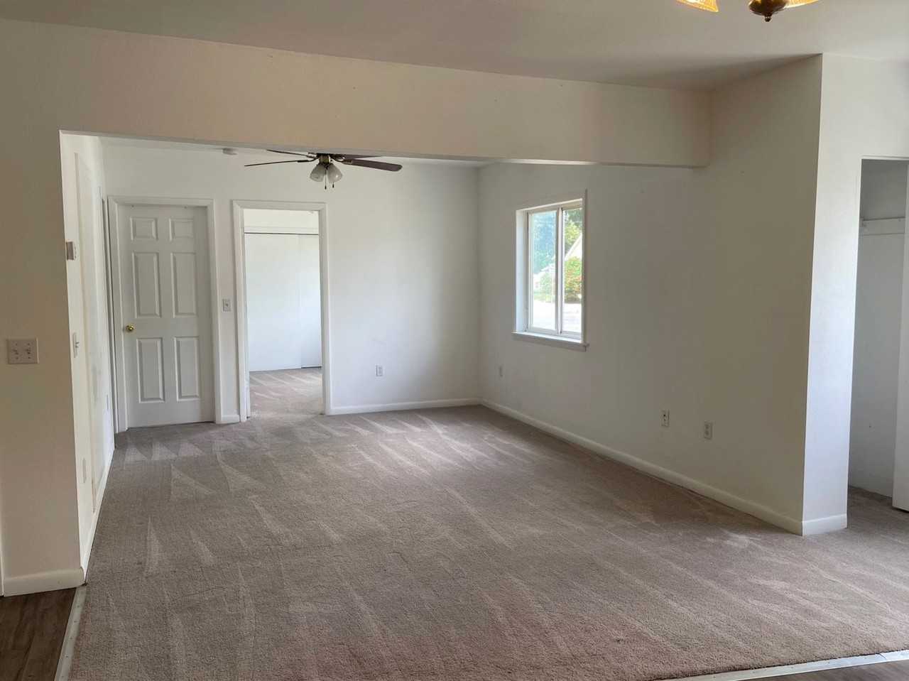 422 W Knearl St - Photo 4 of 8