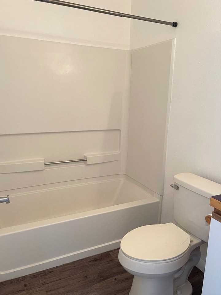 422 W Knearl St - Photo 5 of 8