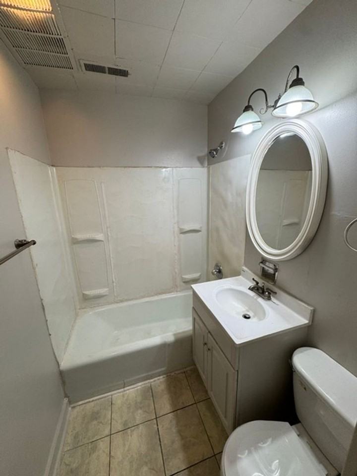 4820 Smith St - Photo 7 of 7