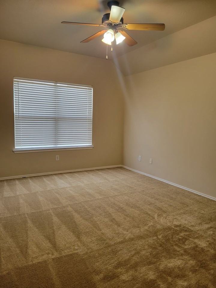 2510 Egret Chase Ct - Photo 4 of 17
