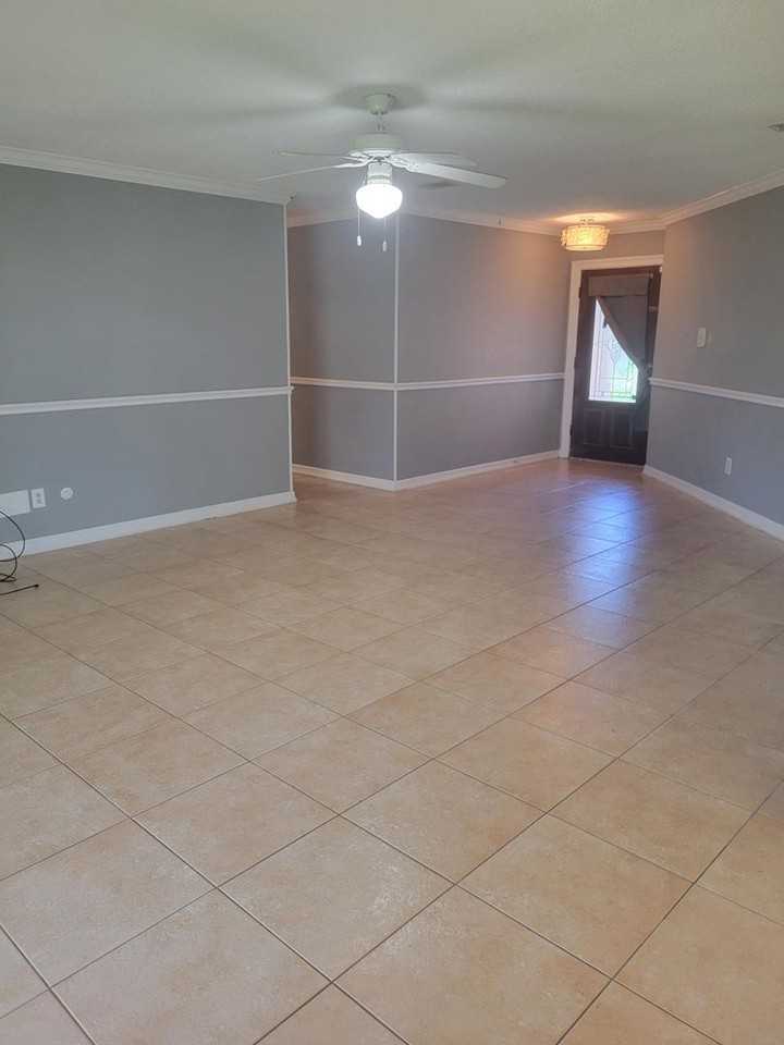 18606 Bridoon Dr - Photo 4 of 14