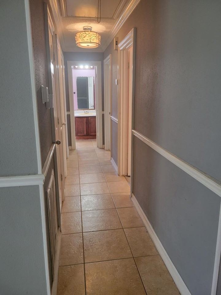 18606 Bridoon Dr - Photo 7 of 14
