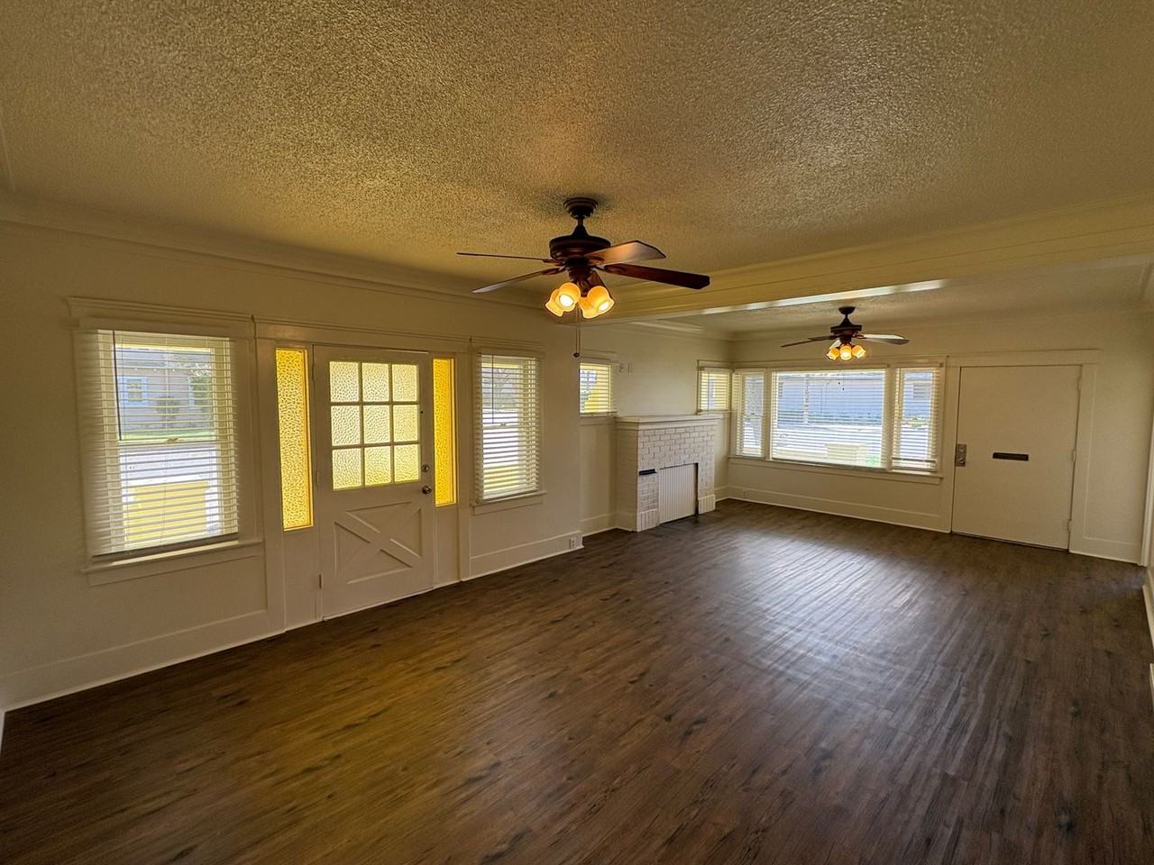 1424 18th Ave - Photo 5 of 35